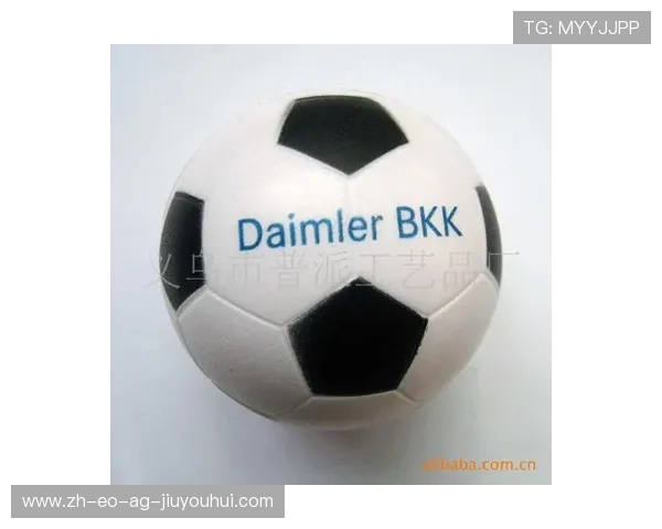 足球衣套装批发供应商专注定制款式多样品质保障满足不同需求